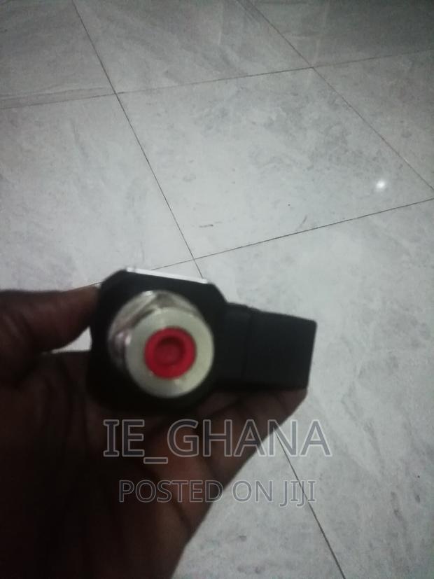Hydraulic Pressure Switch · Photo 2