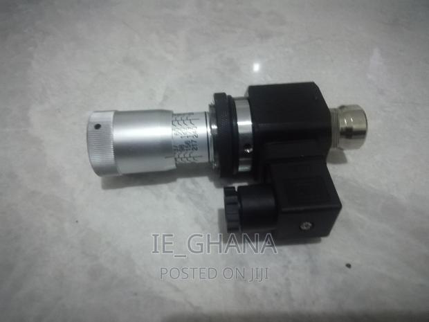 Hydraulic Pressure Switch · Photo 4