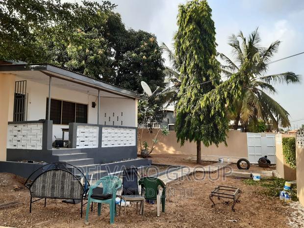 3bdrm Bungalow in Housing Down for sale · Photo 3