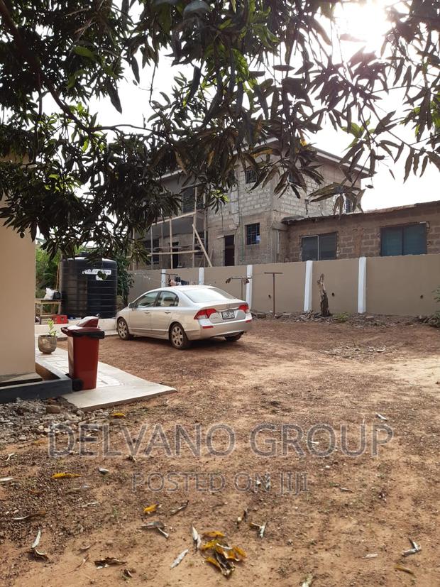 3bdrm Bungalow in Housing Down for sale · Photo 5