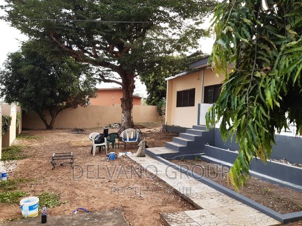 3bdrm Bungalow in Housing Down for sale · Photo 6