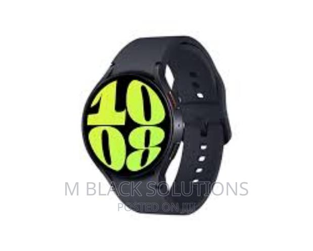 Samsung Watch 6 Bluetooth 44mm Graphite · Photo 1
