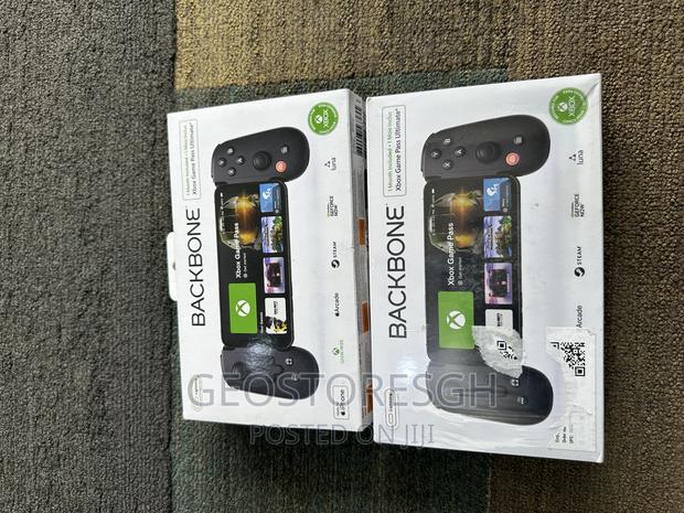 BACKBONE One Mobile Gaming Controller for iPhone (Lightning) · Photo 1