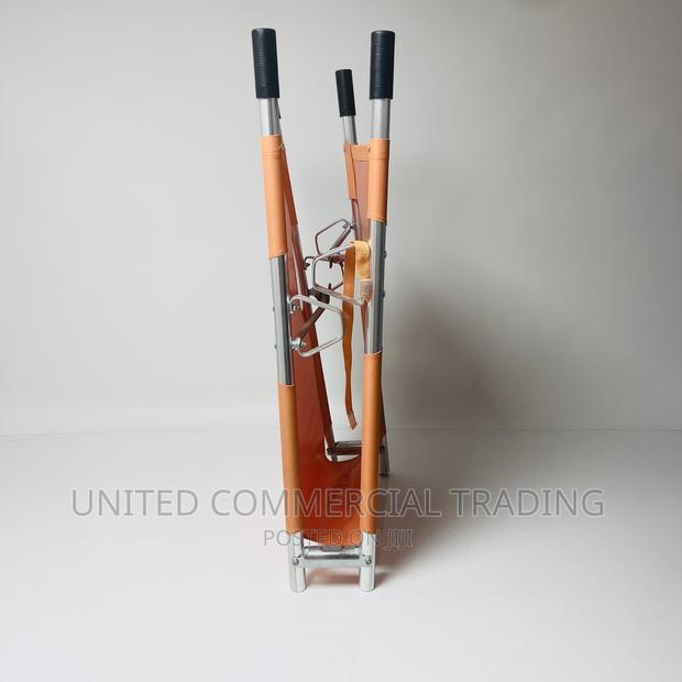 Stretcher Orange · Photo 3