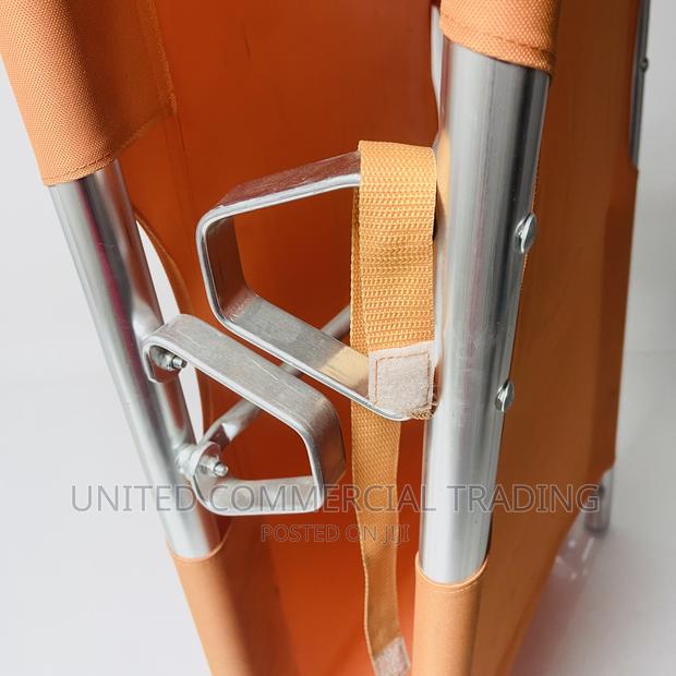 Stretcher Orange · Photo 4