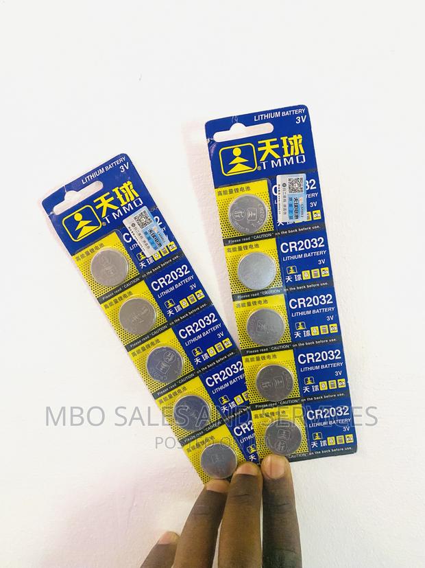 Original TMMQ Cmos Battery Cr2032 3V · Photo 2