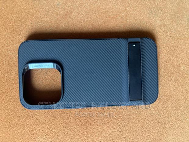 iPhone 15 Pro Case · Photo 1