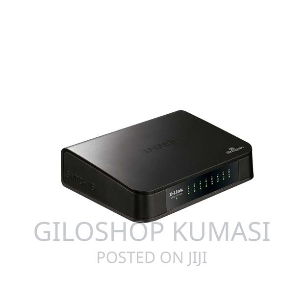 D-Link 16 Port Desktop Switch · Photo 1