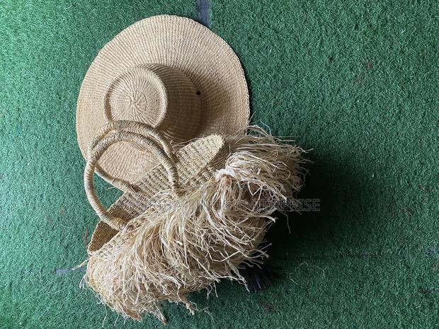 Beach Hat and Bag · Photo 2