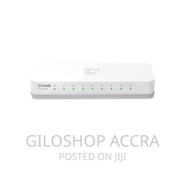 D-Link 8 PORT 10/100mbps Unmanaged Switch · Photo 1