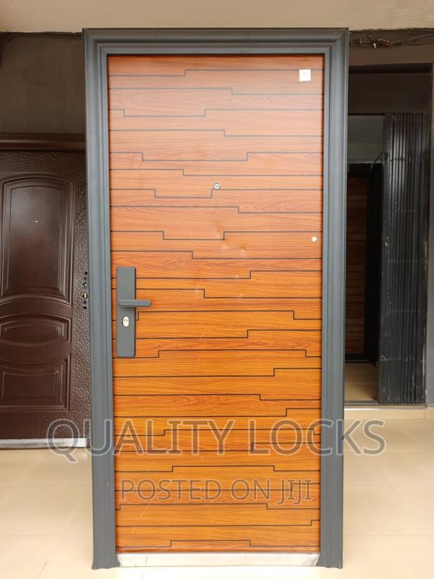 Safety Smooth Security Door · Photo 1