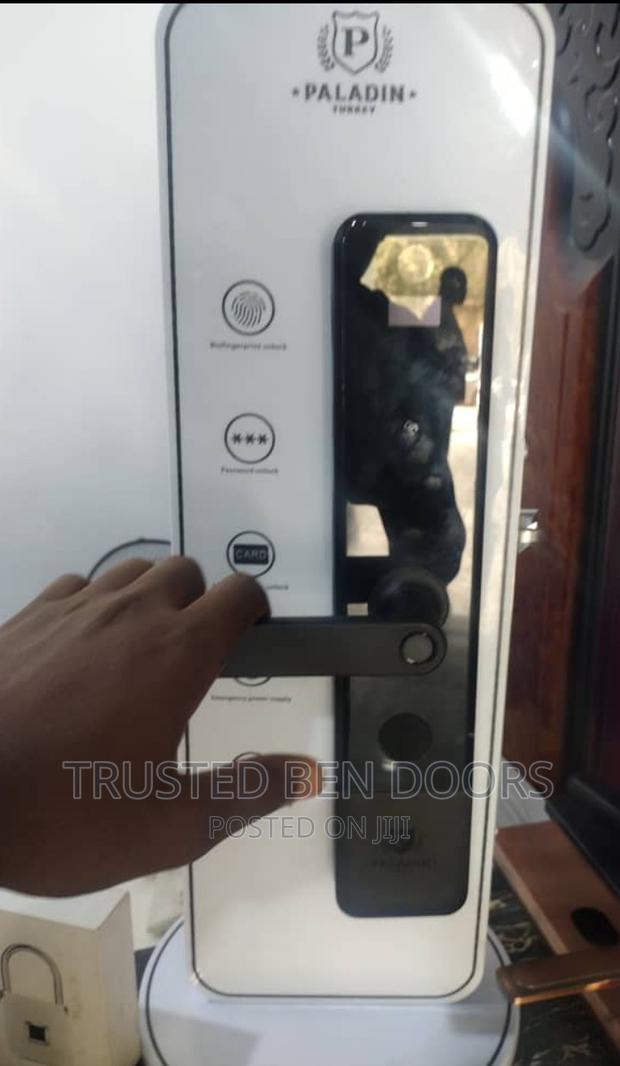 Paladin Smart Biometric Lock With Video Camera · Photo 1