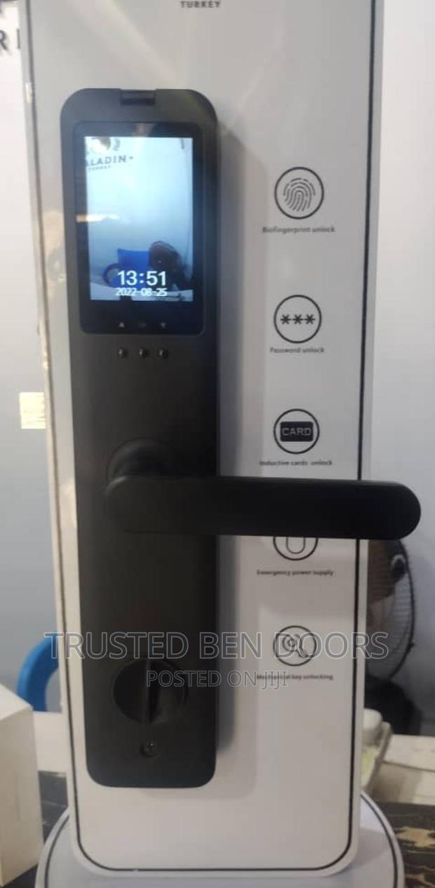 Quality Paladin Biometric Video Camera Smart Locks · Photo 1