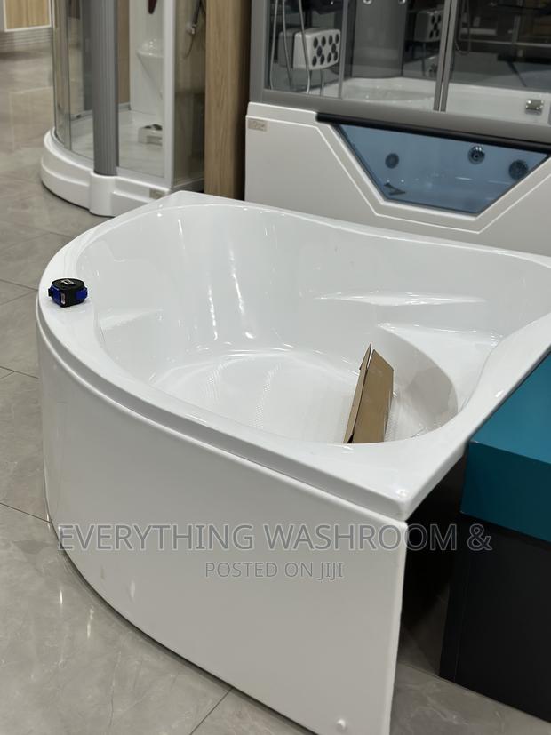 Bathtub_corner Bath_arc Bathtub_corner Bath · Photo 2