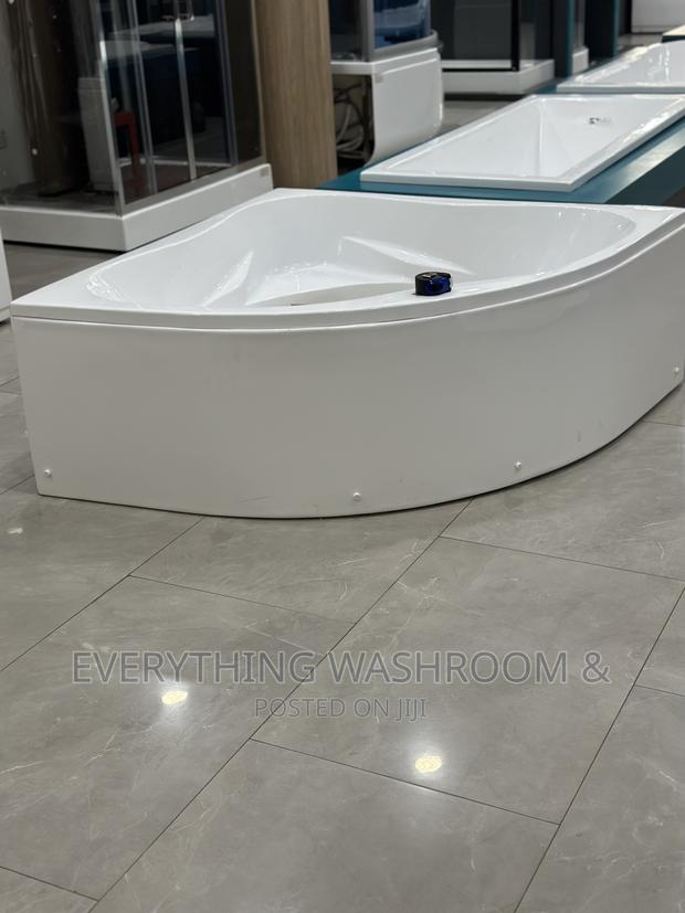 Bathtub_corner Bath_arc Bathtub_corner Bath · Photo 6