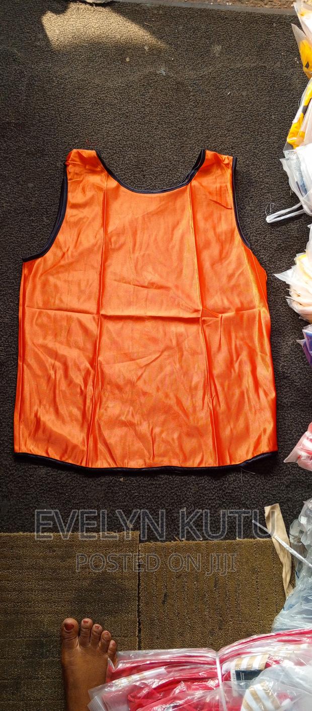 Football Bibs · Photo 3