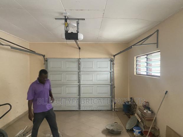 American First Class Garage Door · Photo 1