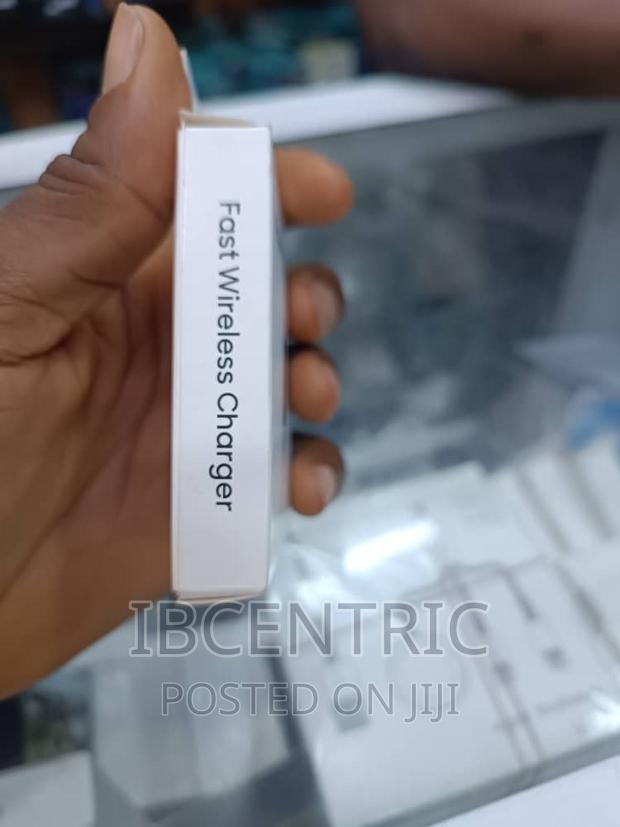 Fast Wireless Watch Charger · Photo 3
