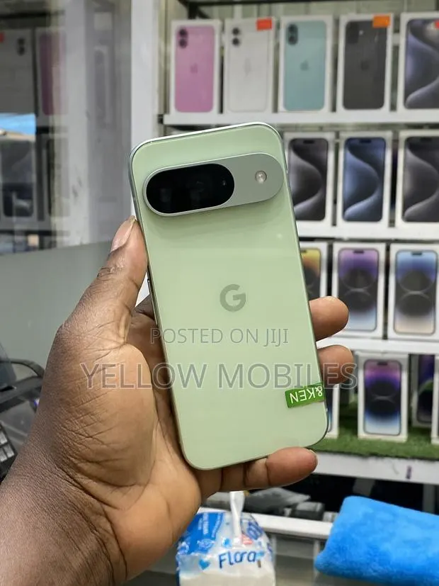Google Pixel 9 128 GB Green · Photo 1