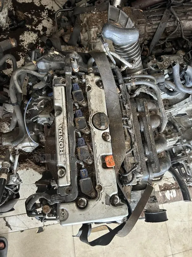 Honda CR-V 12-13 Engine and Gearbox · Photo 1