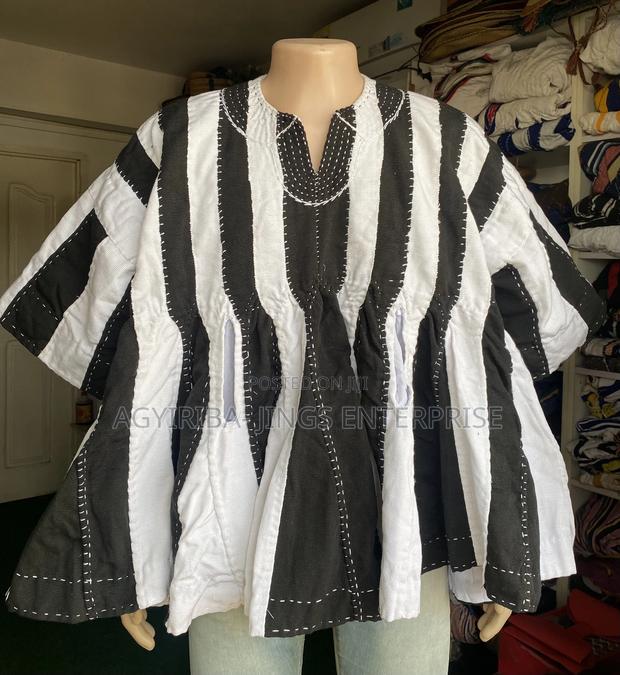Men’S Smock · Photo 1