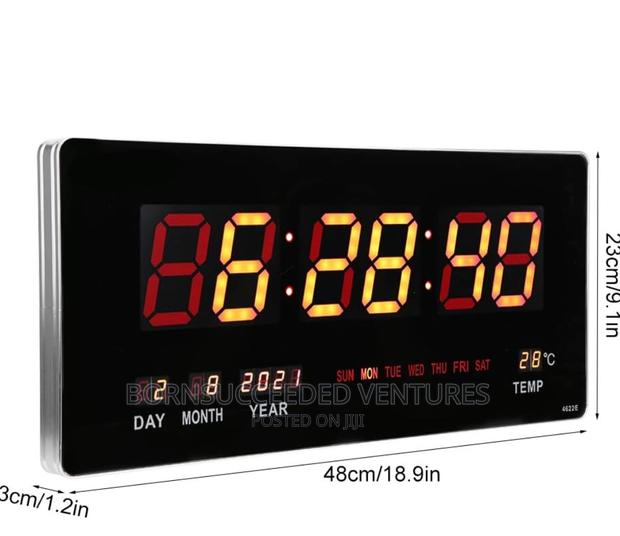 Digital LED Number Wall Clock, Electronic LED · Photo 2