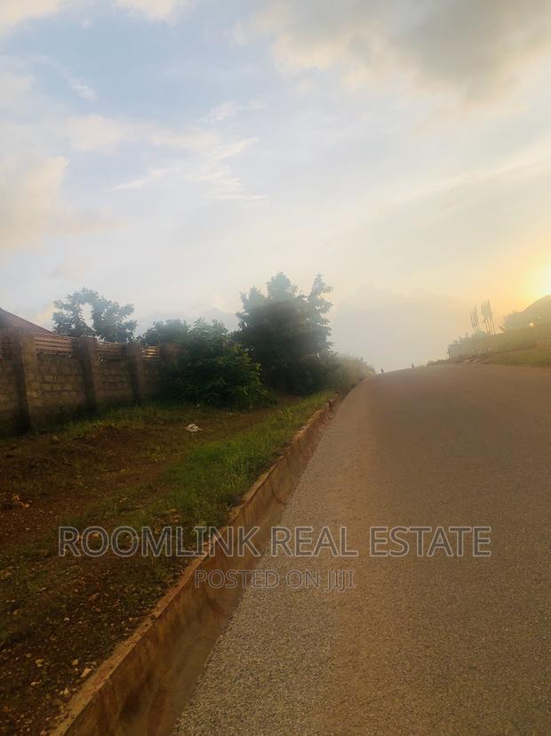 Major Commercial Roadside Land in Sunyani Main · Photo 3