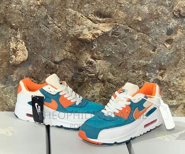 Nike Air Max · Photo 2