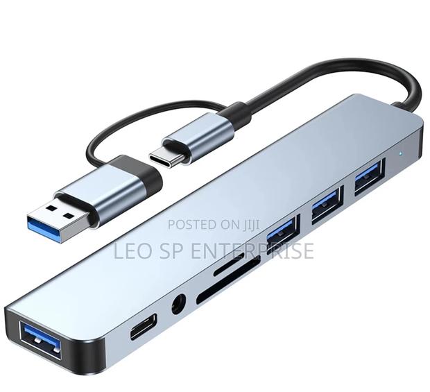 8 in 1 Type C and Usb Docking Station · Photo 6