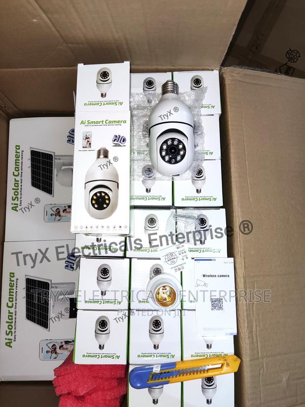 Indoor PTZ Wifi Camera + 64gb Sd · Photo 2