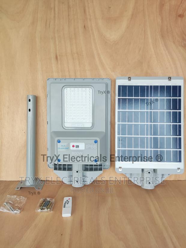 800W Aurora Lens Solar Street Light · Photo 1