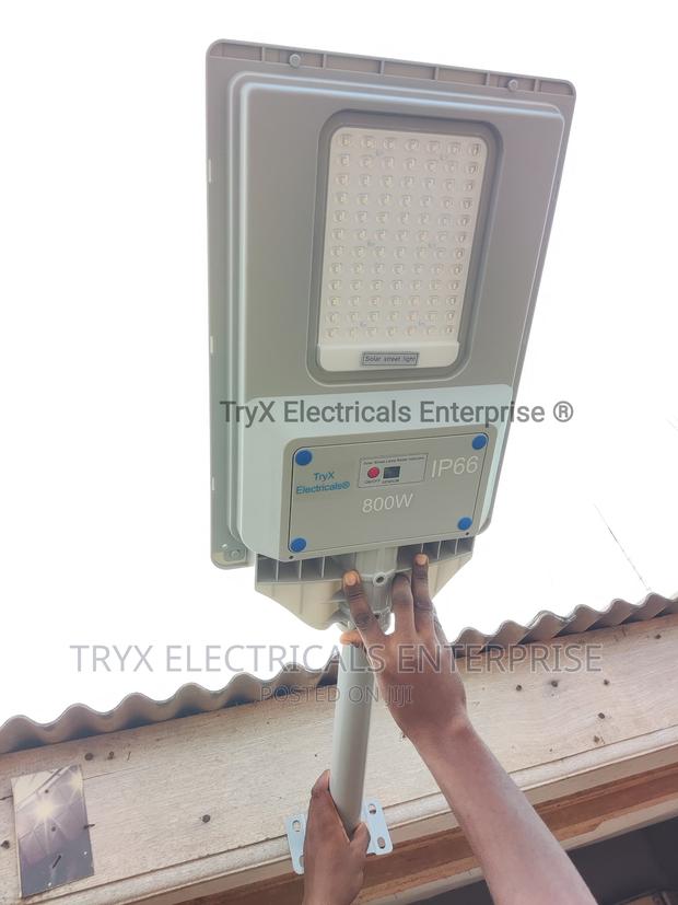 800W (Aurora Lens) Solar Street Light · Photo 1