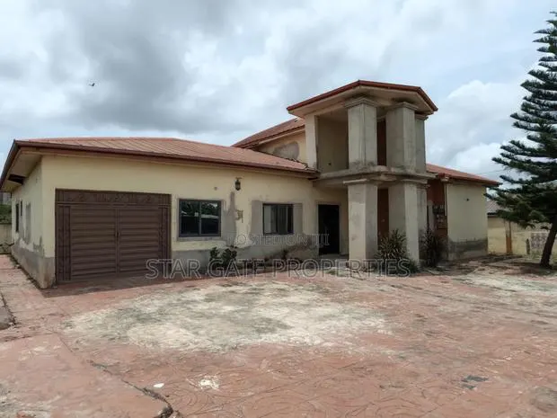 4bdrm House in Kenyasi Nwamasi, Kumasi Metropolitan for sale · Photo 1