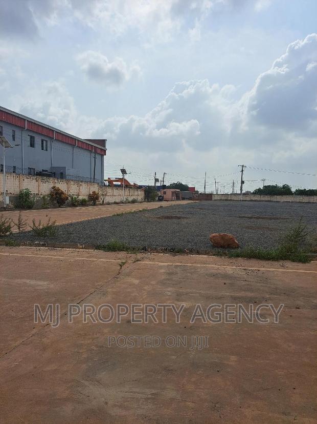 1,250 SQM and 5000 SQM Roadside Warehouse · Photo 2