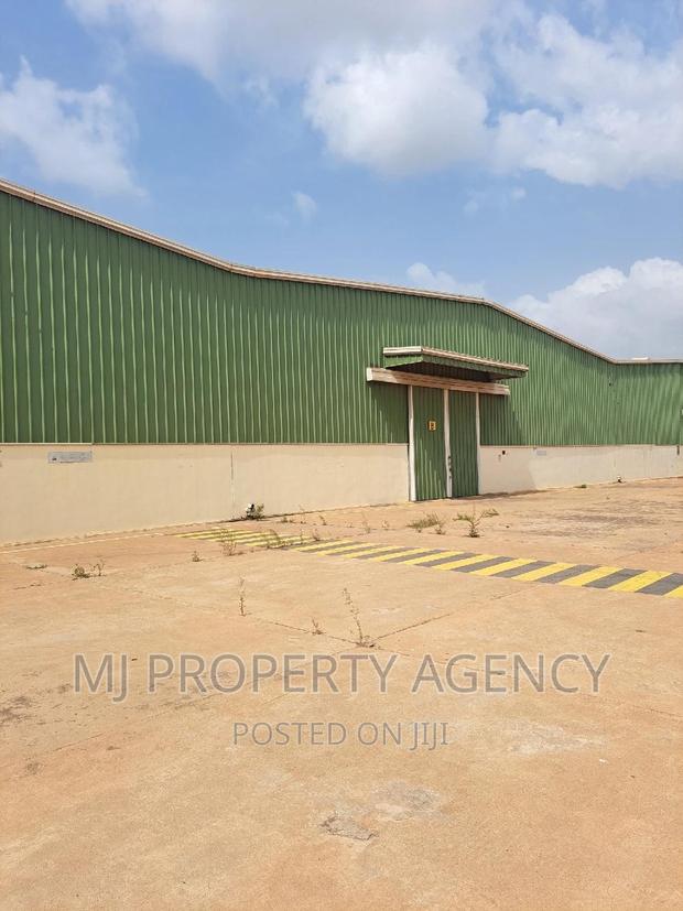 5000 SQM Roadside Warehouse Community 25 · Photo 2