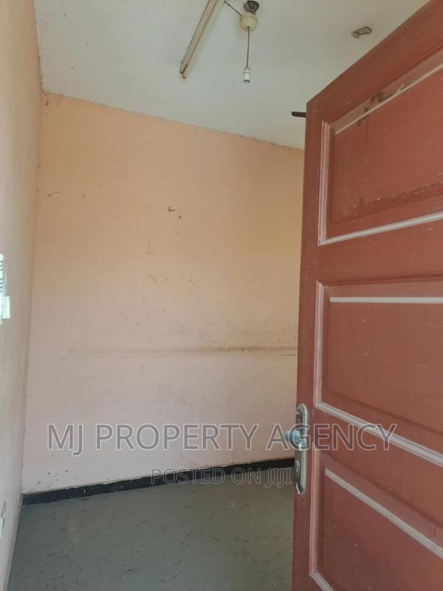 5000 SQM Roadside Warehouse Community 25 · Photo 6