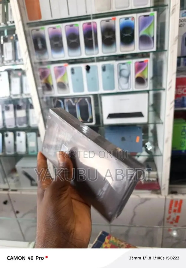 New Samsung Galaxy S25 Ultra 256 GB Black · Photo 3
