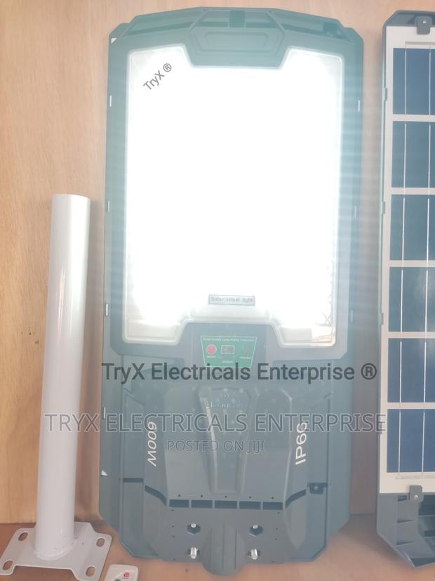 1000W YSOM Solar Street Lights Lenses · Photo 2
