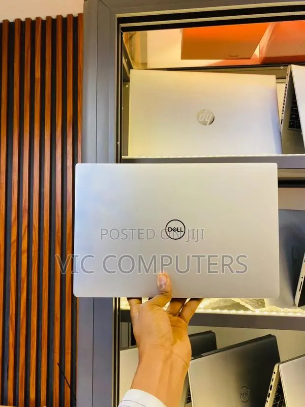 Laptop Dell XPS 13 9380 16GB Intel Core i7 SSD 256GB · Photo 1