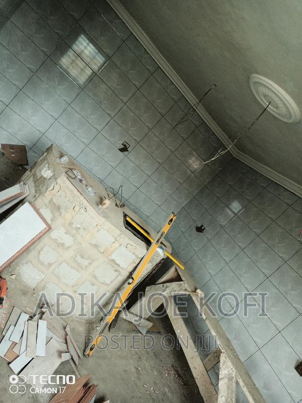 Kitchen Wall Tilling Professionally · Photo 1