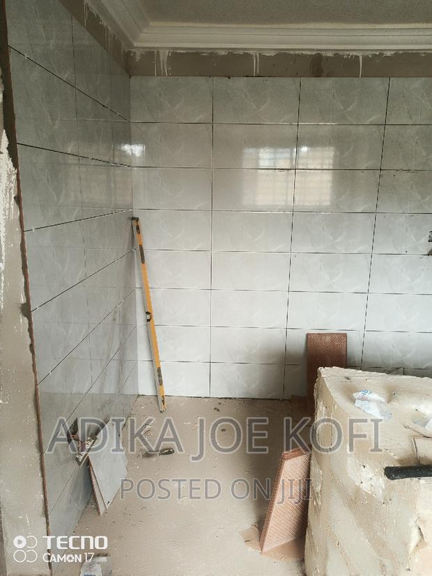 Kitchen Wall Tilling Professionally · Photo 8