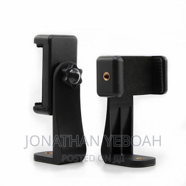 360° Rotation Tripod Phone Holder · Photo 3