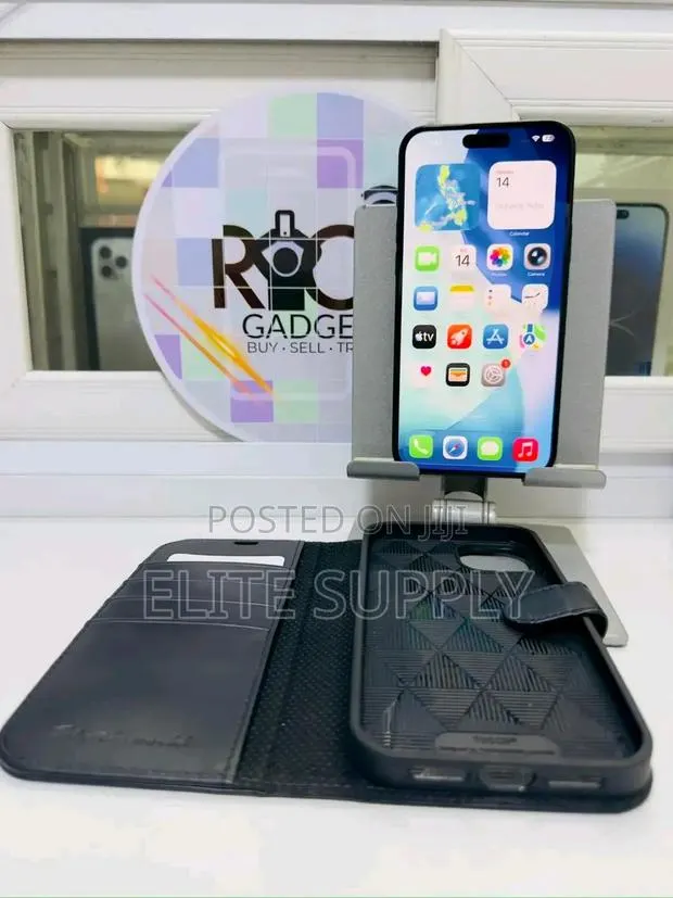 Apple iPhone 15 256 GB Black · Photo 1