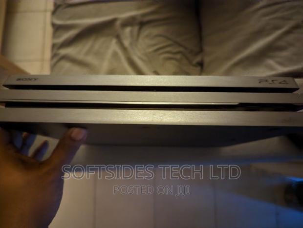 Playstation 4 Pro From Us 1 Tb Storage · Photo 1