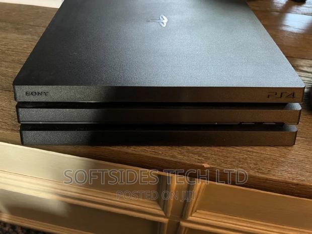 Playstation 4 Pro From Us 1 Tb Storage · Photo 2