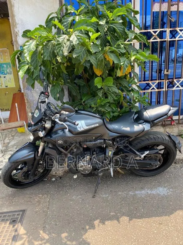 Yamaha MT-07 2016 Black · Photo 1