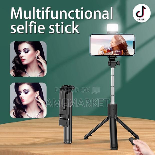 Phone Selfie Stick With Led Light Bluetooth Remote Control · Photo 7