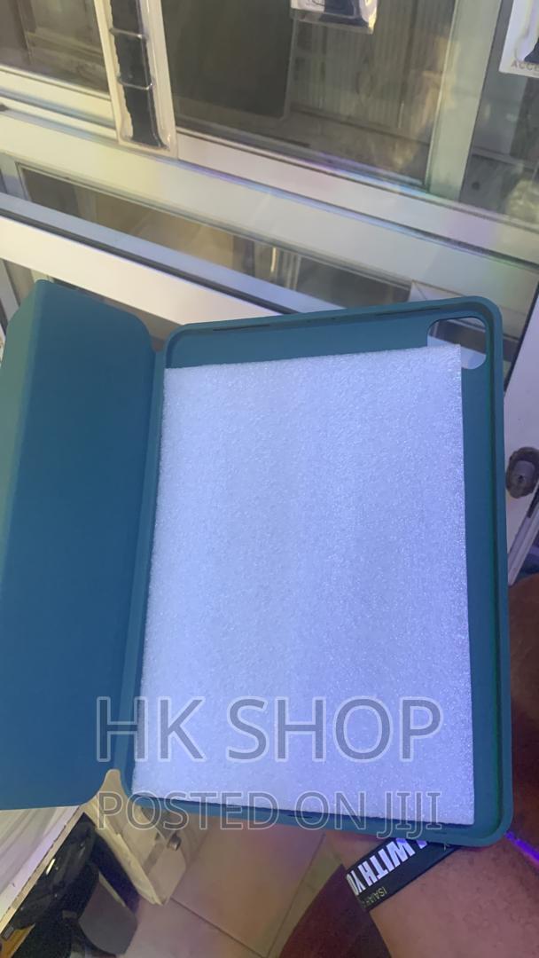 Slim Case for Apple iPad Pro 11-Inch With Pen Holder - Army · Photo 3