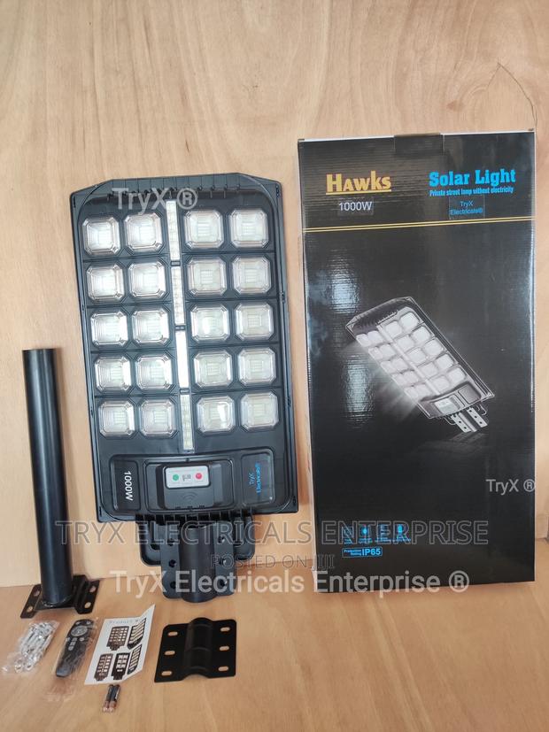 1000W Solar Street Light LY400 · Photo 1