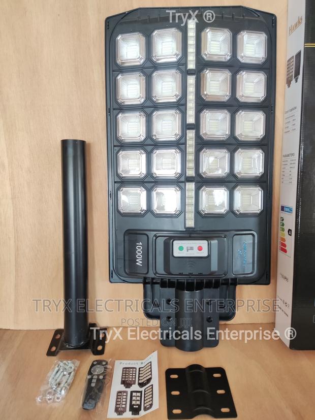 1000W Solar Street Light (LY400) · Photo 1